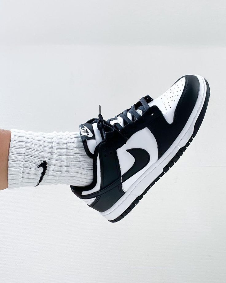 NIKE Low Dunk Jordan 1
