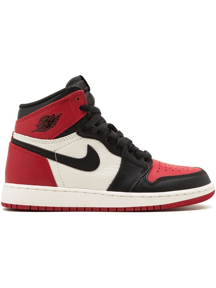 NIKE Air Jordan 1