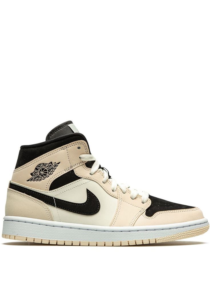NIKE Air Jordan 1