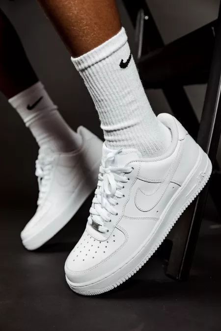 NIKE White Airforce 1